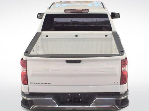 Used 2024 Chevrolet Silverado 1500 LT AWD/4WD image 9