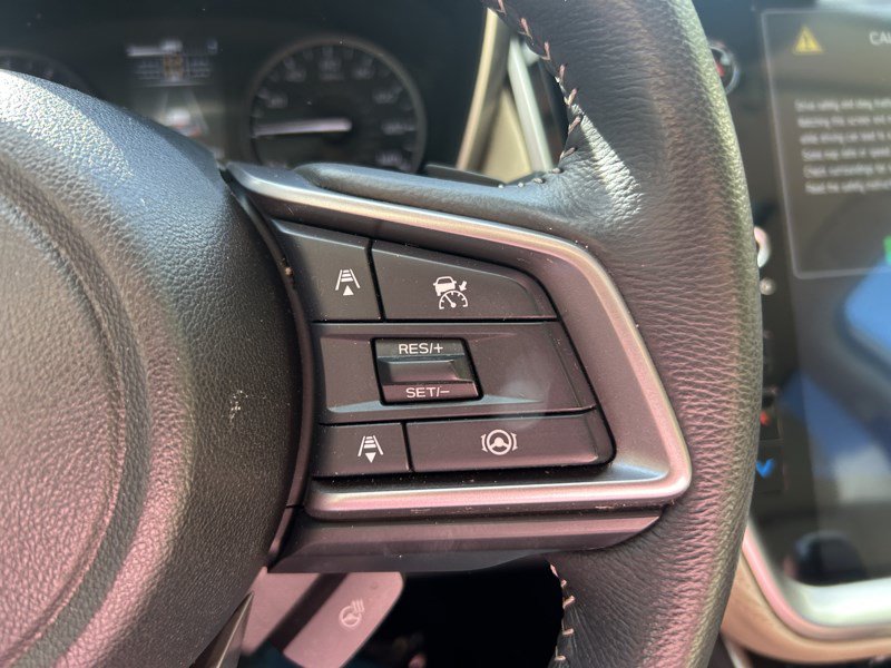 Used 2025 Subaru Outback Limited AWD/4WD image 9
