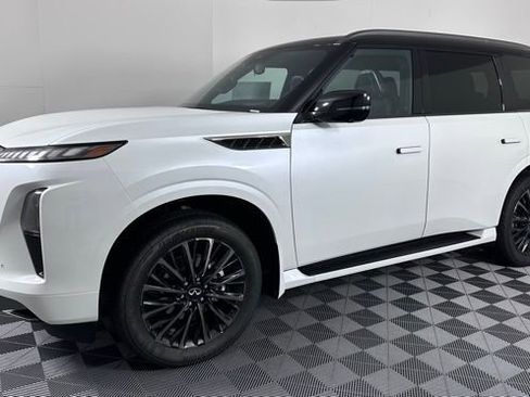 New 2026 INFINITI QX80 Autograph AWD/4WD image 3