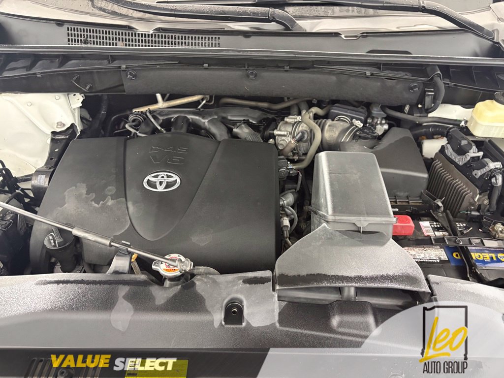 Used 2018 Toyota Highlander XLE AWD/4WD image 27