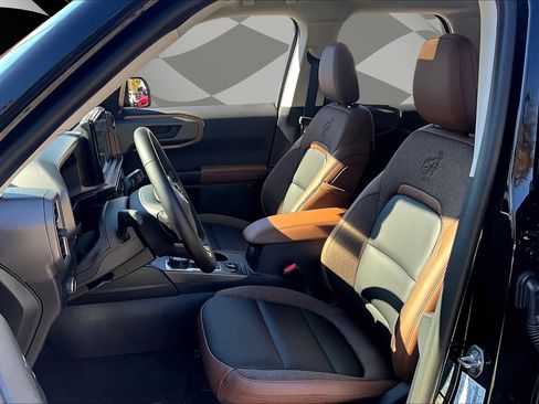 New 2025 Ford Bronco Sport Outer Banks w/ Outer Banks Tech Package+ AWD/4WD image 9