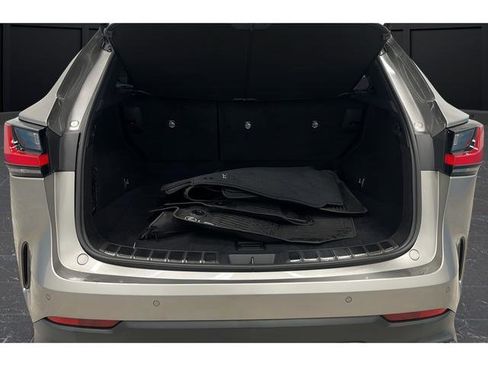 Used 2024 Lexus NX 350h AWD image 34