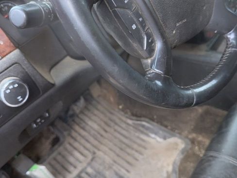 Used 2009 Chevrolet Silverado 2500 LTZ w/ Suspension Package, Off-Road AWD/4WD image 14