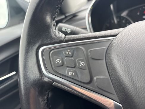 Used 2019 Chevrolet Equinox Premier FWD image 26