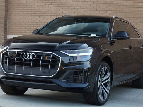 Used 2019 Audi Q8 Premium Plus w/ Premium Plus AWD/4WD image 5