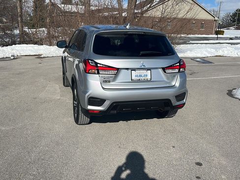 Used 2026 Mitsubishi Outlander Sport ES image 3