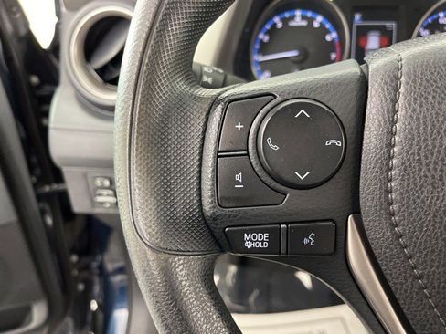 Used 2017 Toyota RAV4 LE FWD image 19