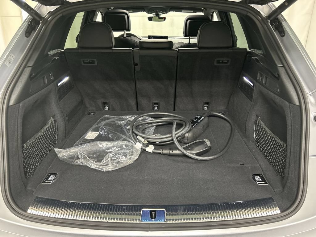 Certified 2024 Audi Q5 e Premium Plus AWD/4WD image 23