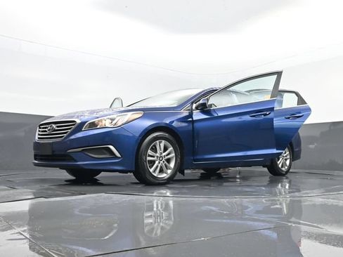 Used 2017 Hyundai Sonata SE FWD image 30