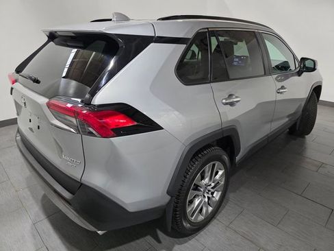 Used 2022 Toyota RAV4 Limited AWD/4WD image 5