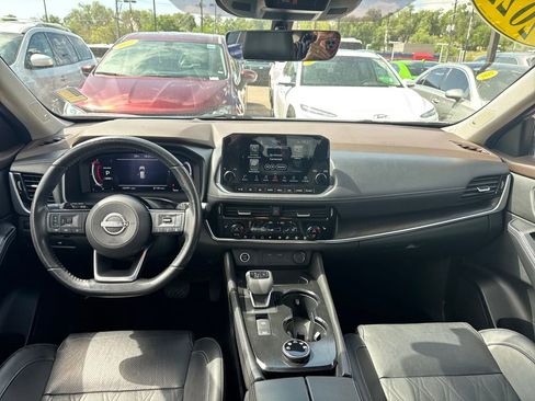 Used 2022 Nissan Rogue Platinum w/ Head-Up Display Package AWD/4WD image 30