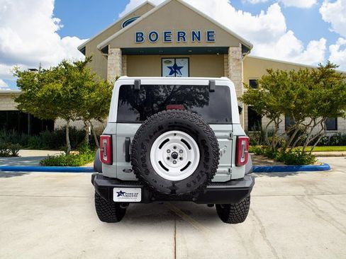 Used 2024 Ford Bronco Heritage Edition image 4