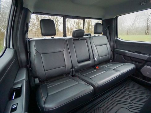 Used 2023 Ford F250 Lariat w/ Black Appearance Package image 40