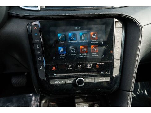 Used 2024 INFINITI QX50 Luxe image 16