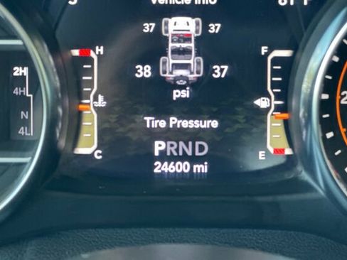 Used 2021 Jeep Wrangler Sport AWD/4WD image 26