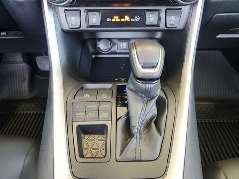 Used 2023 Toyota RAV4 XLE Premium AWD/4WD image 20