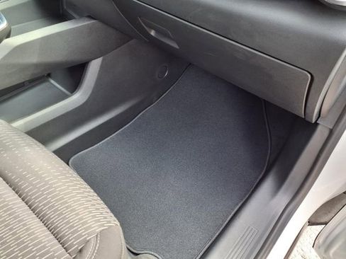 Used 2025 Chevrolet Equinox LT image 71