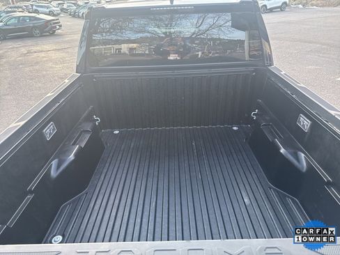 Certified 2025 Toyota Tacoma TRD Off-Road image 24