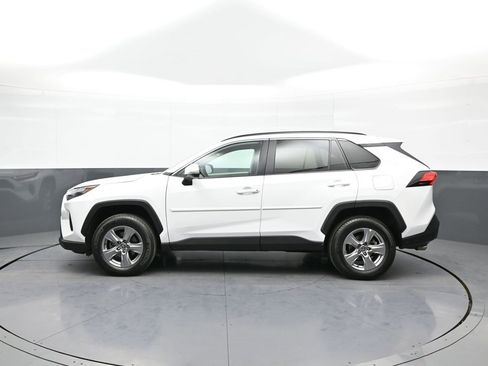 Certified 2022 Toyota RAV4 XLE image 9