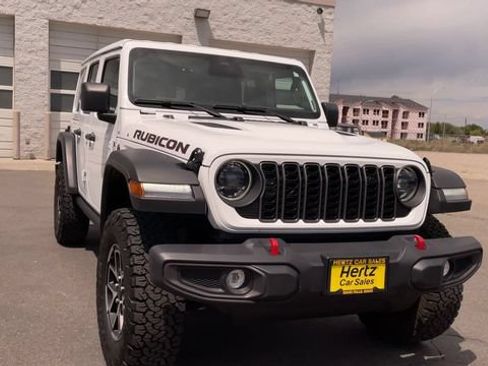 Used 2026 Jeep Wrangler Unlimited Rubicon AWD/4WD image 4