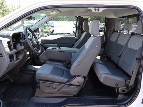 New 2025 Ford F350 XLT w/ FX4 Off-Road Package image 21