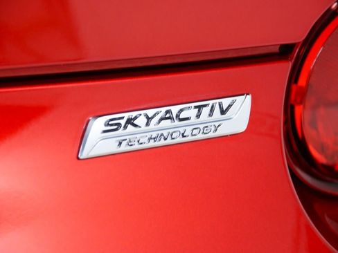 Used 2016 MAZDA MX-5 Miata Grand Touring RWD image 22