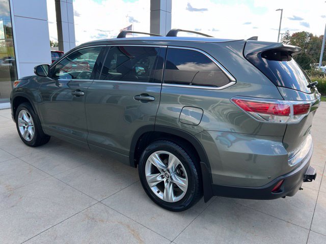 Used 2016 Toyota Highlander Limited AWD/4WD image 5
