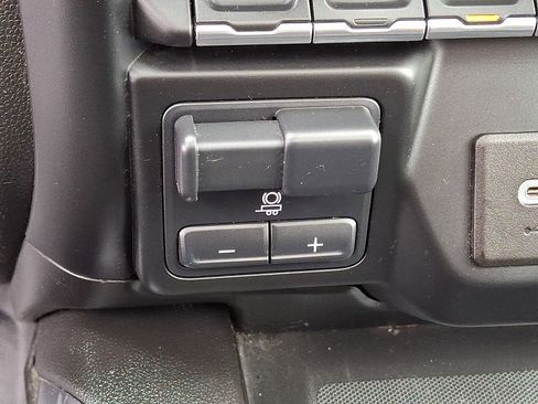 Used 2021 GMC Sierra 2500 Denali w/ Denali Ultimate Package image 31