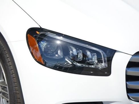 New 2026 Mercedes-Benz GLS 450 4MATIC image 11