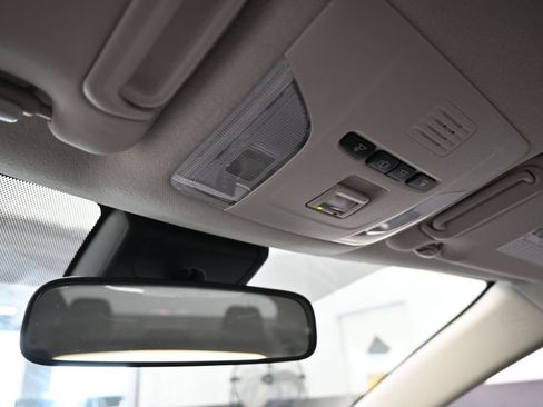 Used 2021 Toyota Corolla LE FWD image 20
