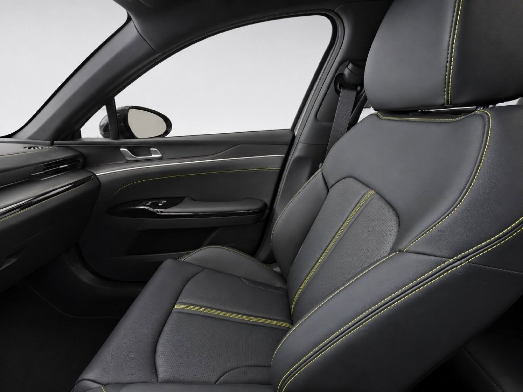 Certified 2026 Kia K5 GT FWD image 29