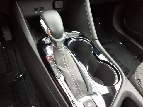 Used 2025 Buick Encore GX Preferred w/ Comfort Package FWD image 25