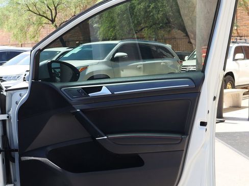 Used 2019 Volkswagen GTI SE w/ SE Experience Package image 34