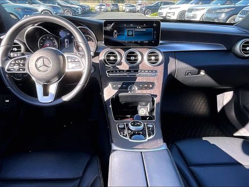 Used 2019 Mercedes-Benz C 300 Sedan image 18