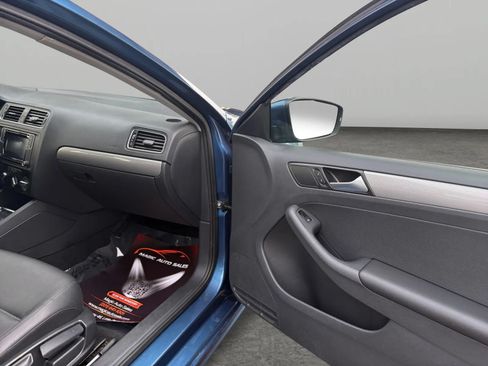 Used 2018 Volkswagen Jetta SE FWD image 19
