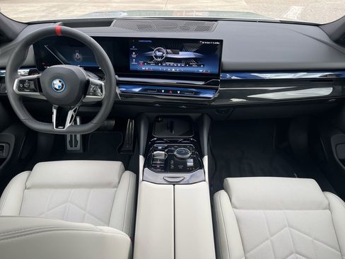 Certified 2025 BMW i5 M60 w/ Premium Package image 29