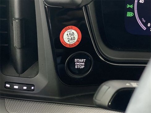 Used 2024 Porsche Cayenne S image 22