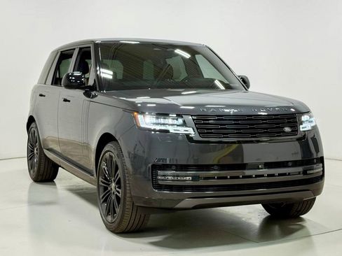 Used 2025 Land Rover Range Rover Long Wheelbase SE AWD/4WD image 11