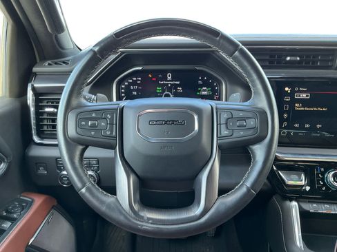 Used 2023 GMC Sierra 1500 Denali Ultimate image 12