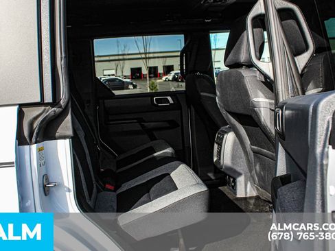 Used 2025 Ford Bronco Big Bend image 17