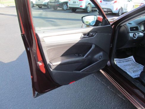 Used 2012 Volkswagen Passat 2.5 SE image 8