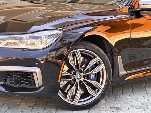 Used 2018 BMW M760i xDrive image 5