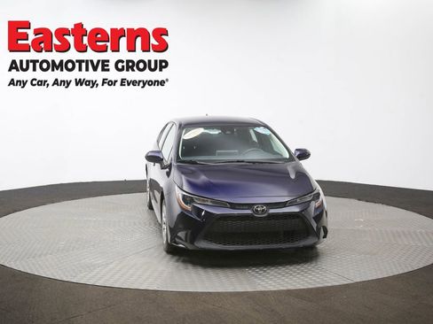 Used 2021 Toyota Corolla LE image 50