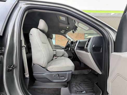 Used 2016 Ford F150 XLT w/ Equipment Group 302A Luxury AWD/4WD image 14