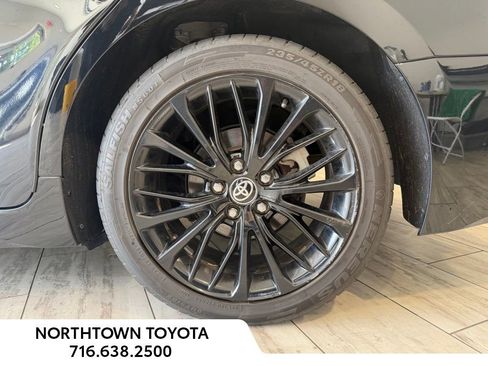 Used 2022 Toyota Camry SE w/ Convenience Package FWD image 8