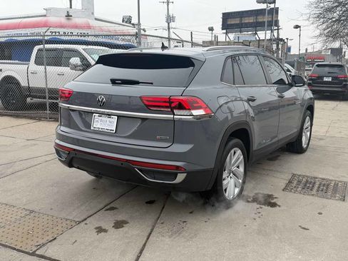 Used 2021 Volkswagen Atlas Cross Sport SE w/ Panoramic Sunroof Package image 5