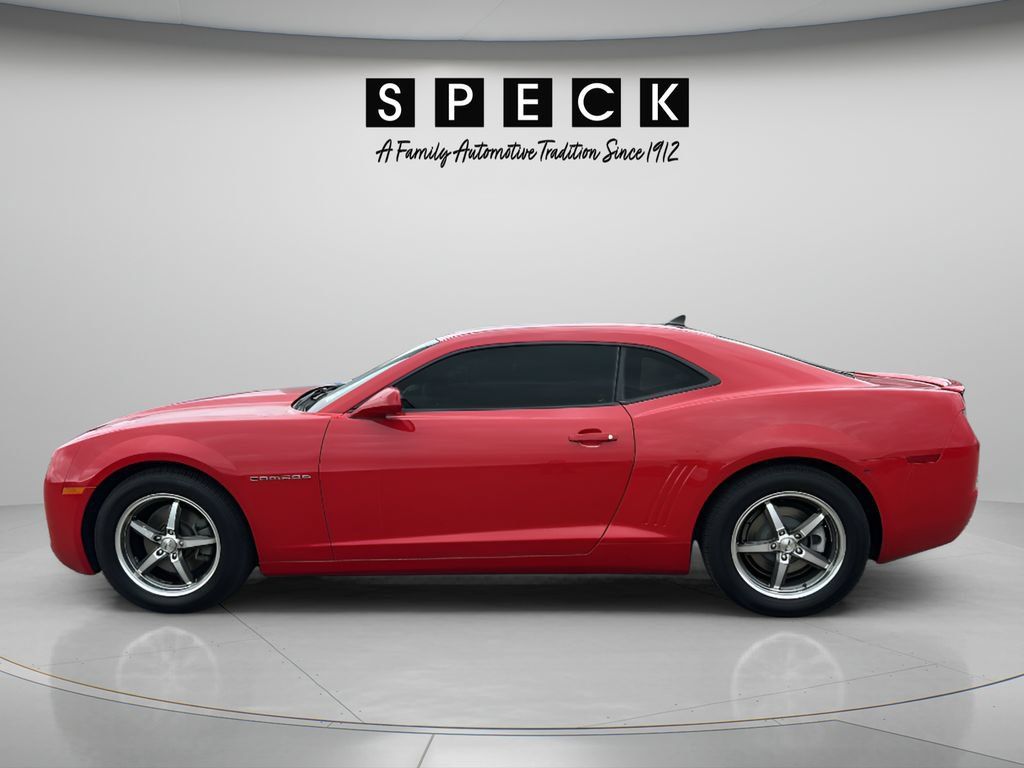 Used 2012 Chevrolet Camaro LS RWD image 2