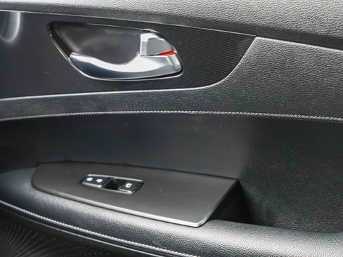 Certified 2023 Kia Forte GT-Line w/ GT-Line Technology Package FWD image 16