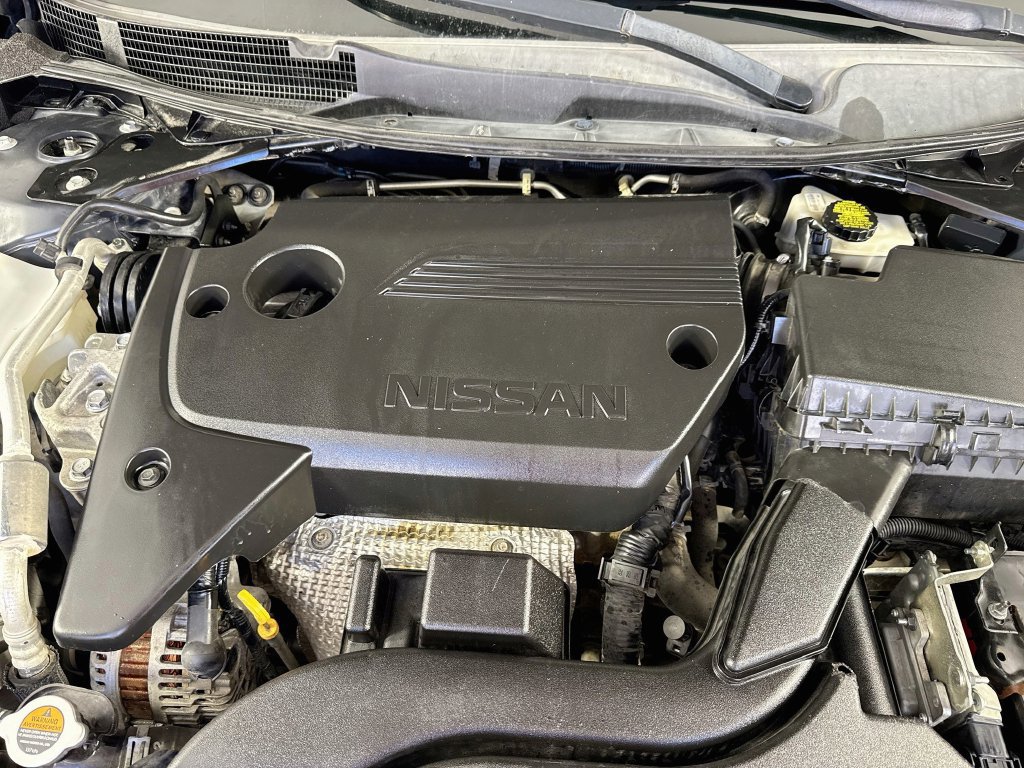 Used 2018 Nissan Altima 2.5 SR w/ Interior Lighting Package FWD image 36