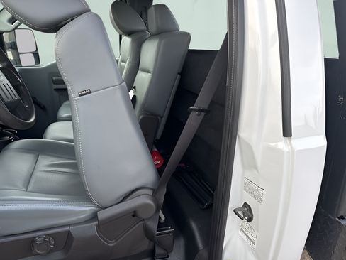 Used 2011 Ford F350 XL w/ Skid Plate Pkg AWD/4WD image 20